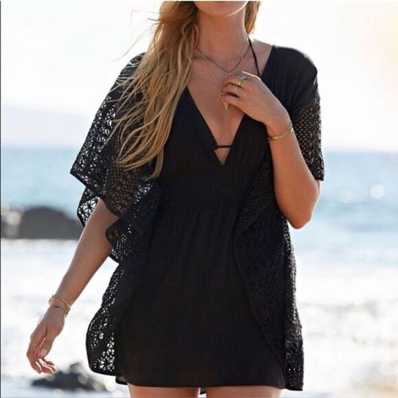 Victoria's Secret Other - EUC Victoria’s Secret Women’s Black Deep V Neck Open Back Crochet Cover-Up - XS
